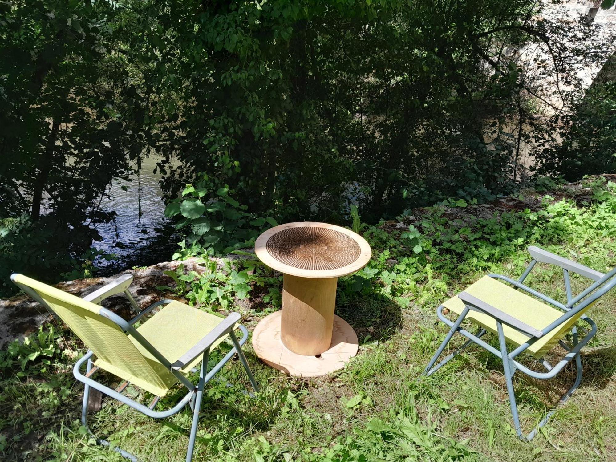 Le Refuge Du Cele Studio Paisible Jardin Et Riviere Figeac Exterior photo
